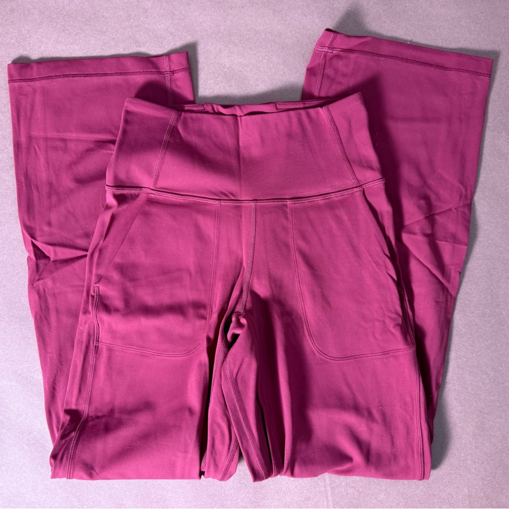 Lululemon Align High-Rise Wide Leg Pant 31"
Pomegranate red size 4
